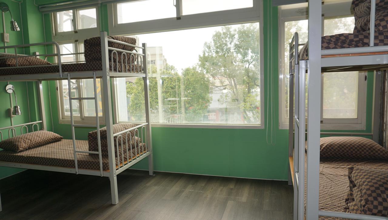 Lovely Bean Hostel Хуалиен Сити Екстериор снимка